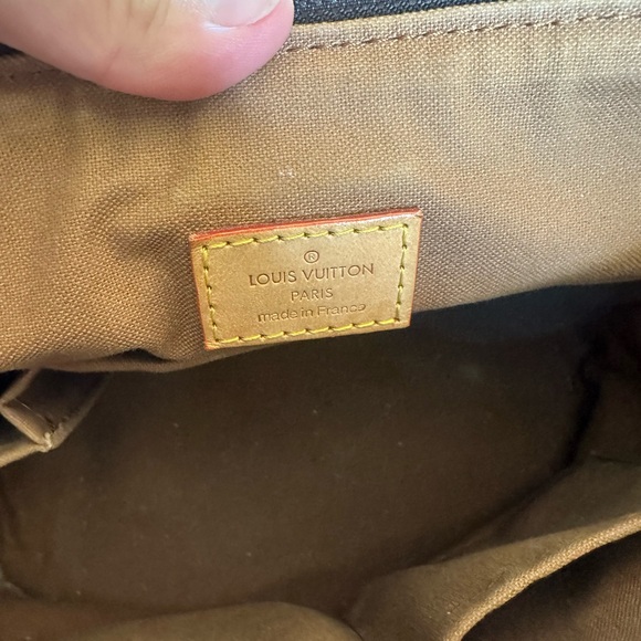 Authentic Louis Vuitton Palermo bag. - Picture 9 of 12